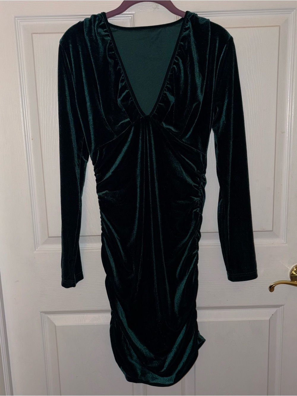 Women’s Green Velvet Ruched V-Neck Long Sleeve Bodycon Mini Dress Size L